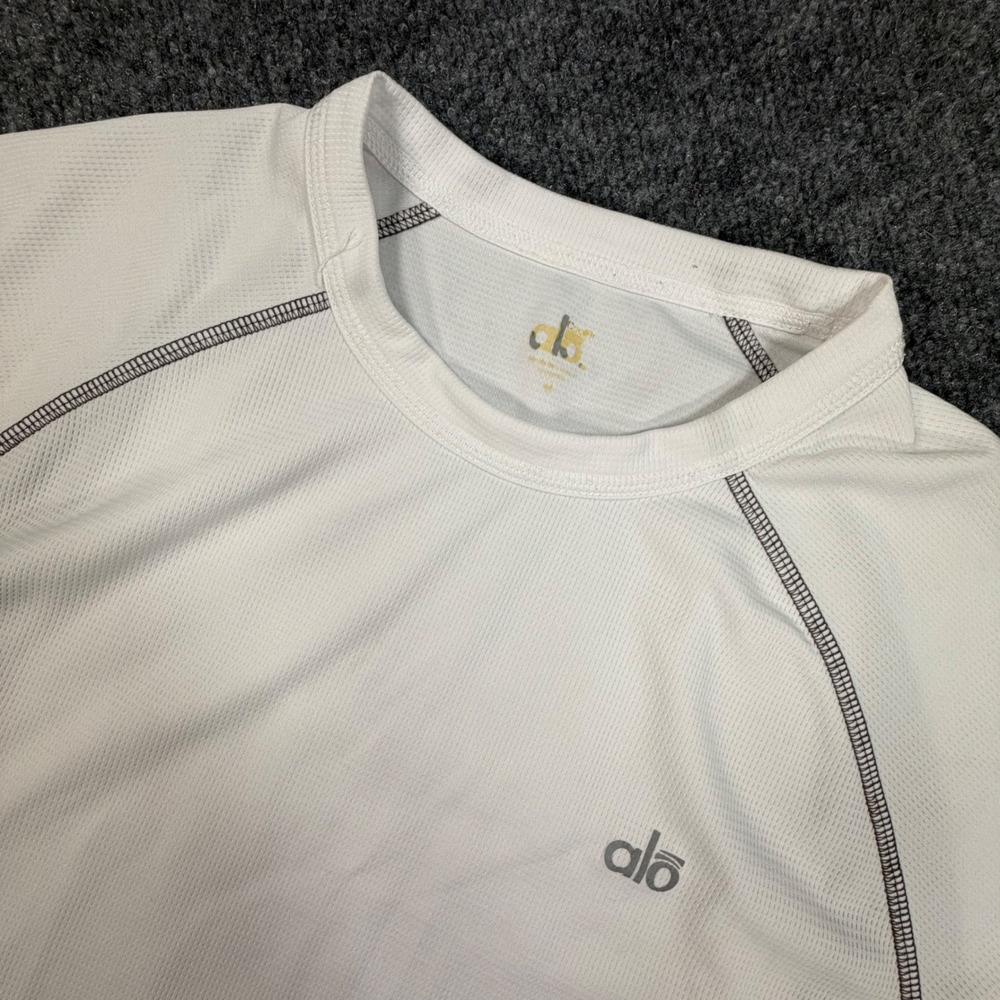 Alo Yoga Mens CoolFit Performance T-Shirt White Grey Short Sleeve Size M 0827